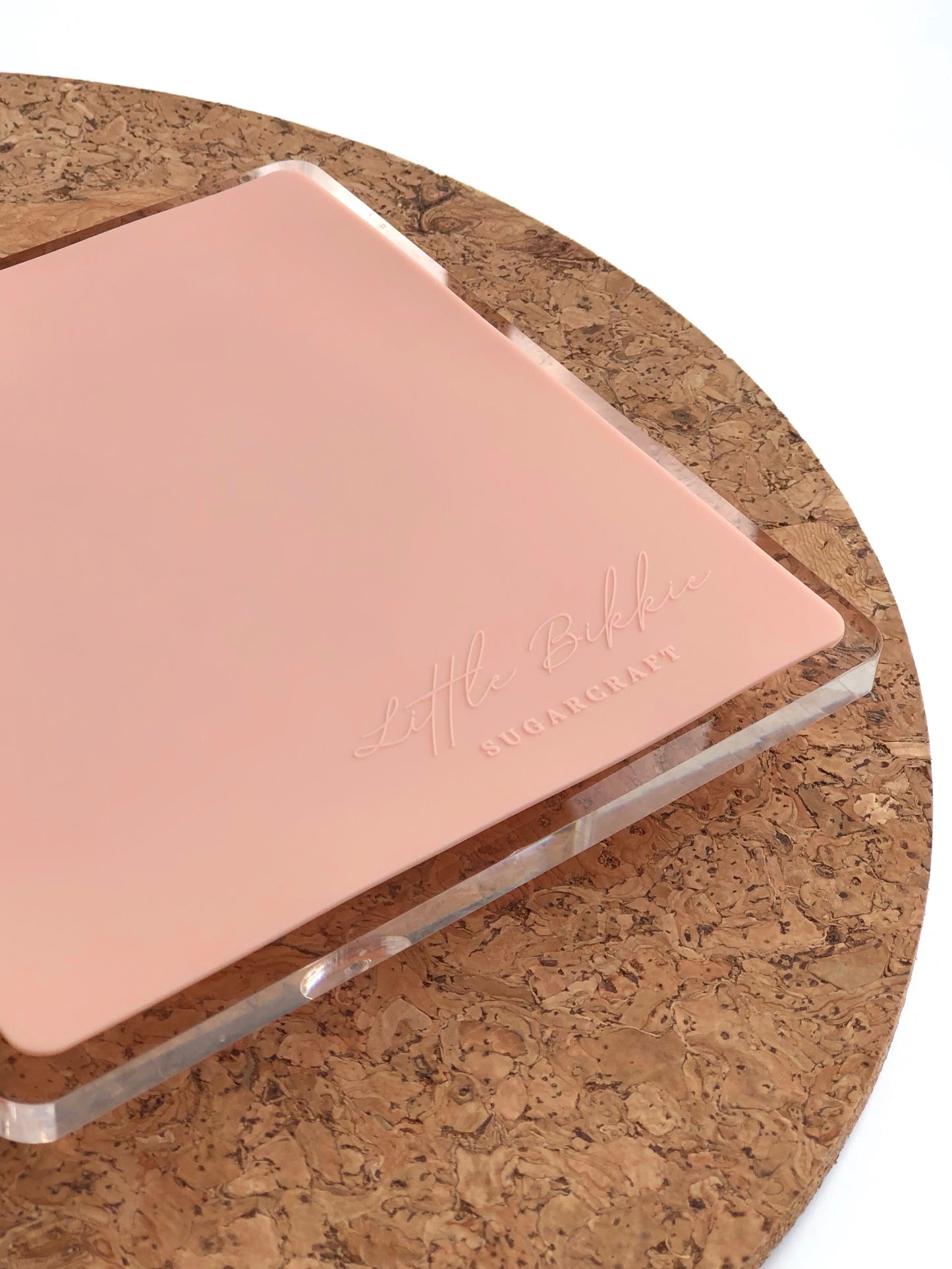 Cookie turntable with pink, non slip silicone mat